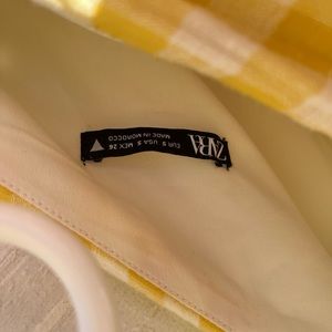 Single sleeve top, yellow and white checkered Zara france size S